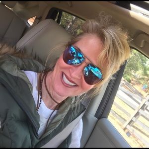 Meet your Posher, Alisa